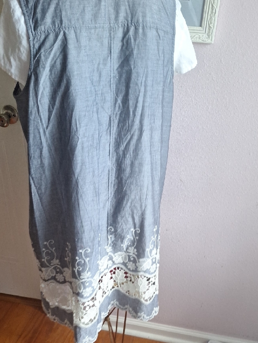 Button-Front Sleeveless Dress ,Lace Hem Pockets - Gray - Picture 5 of 15